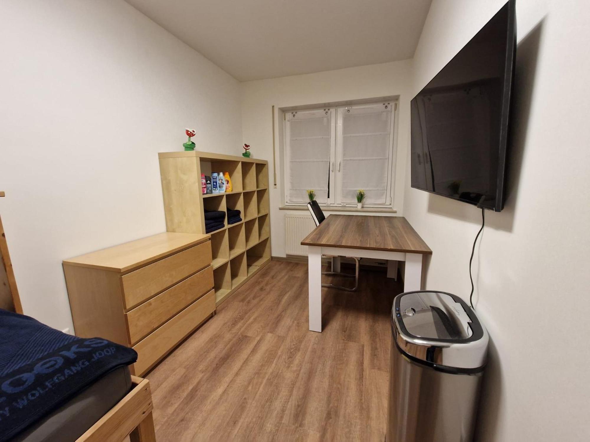 Einzelzimmer In Ruhiger Lage --- Check-In Mit Schluesselkasten 메펜 외부 사진